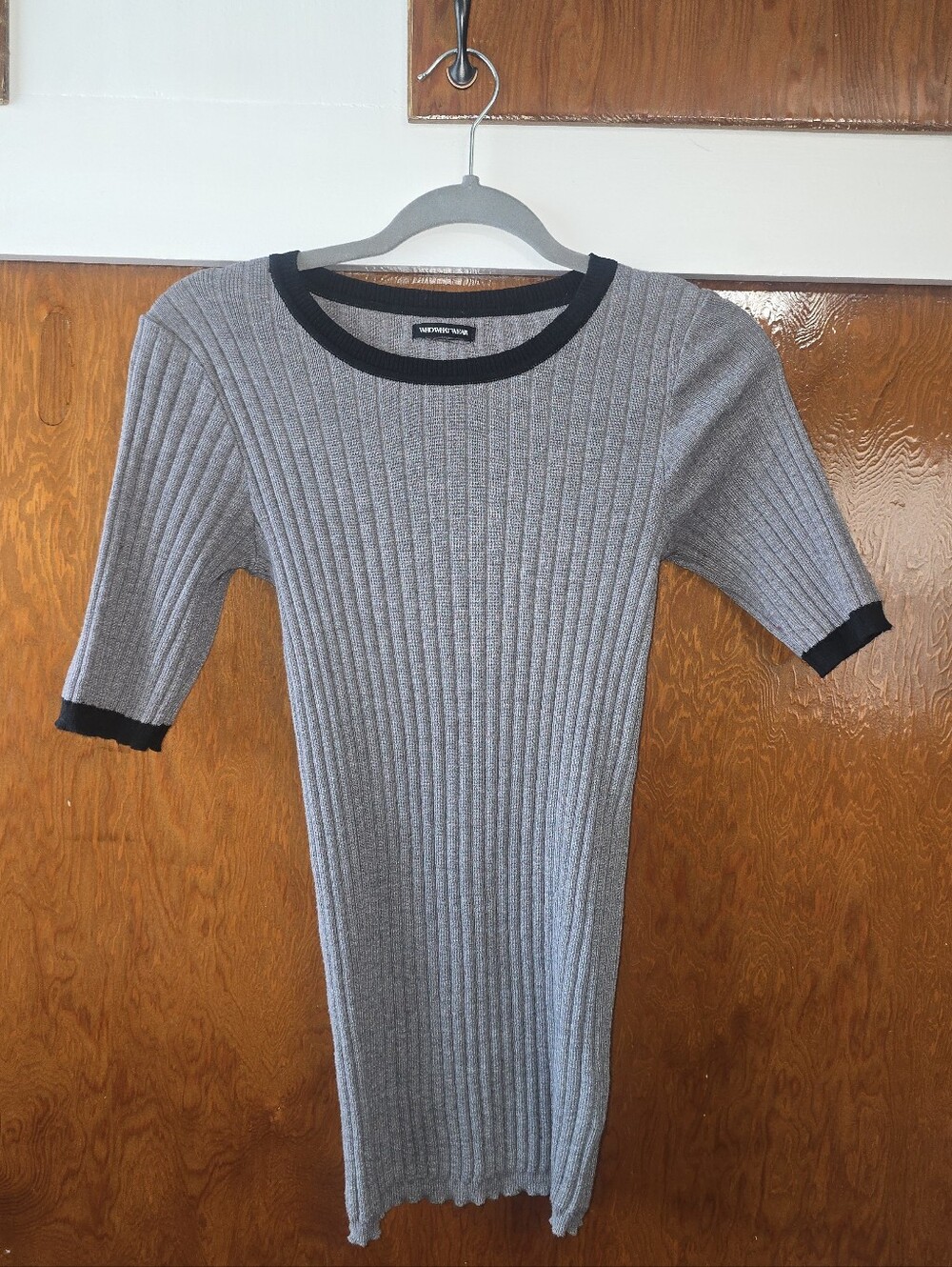 90s Inspired Ribbed Contrast Trim Knit Sweater Top | Gray & Black